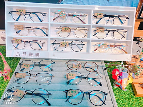 眼鏡展示